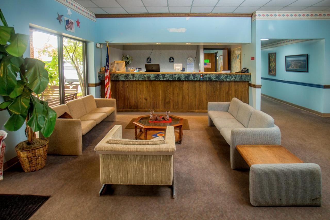 Lafayette Inn Moundsville Zewnętrze zdjęcie