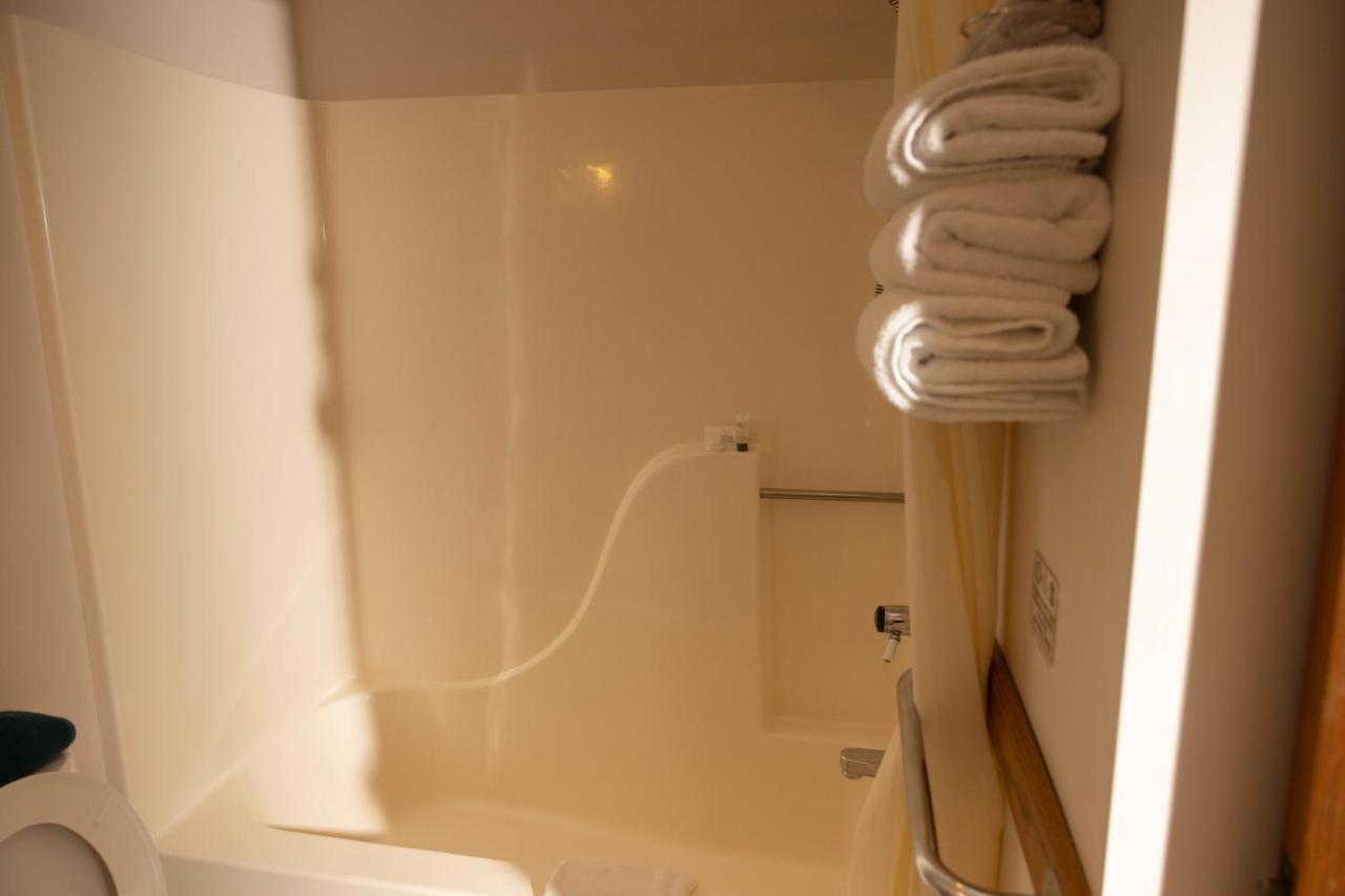 Lafayette Inn Moundsville Zewnętrze zdjęcie